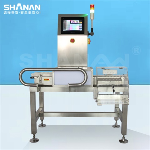 检重秤代替人工称重提高生产效率